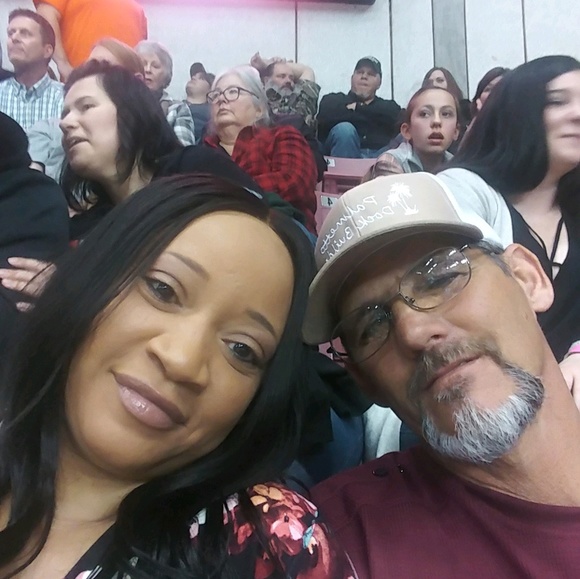 Meet your Posher, Alison - Picture 1 of 1